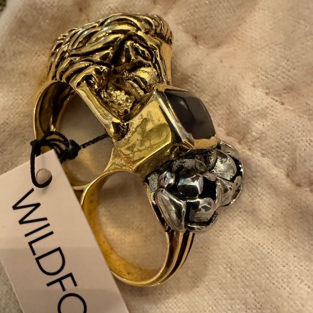 Wildfox Gold Two Finger Ring with Lion and Roses